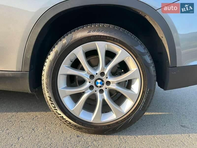 Внедорожник / Кроссовер BMW X5 2015 в Киеве
