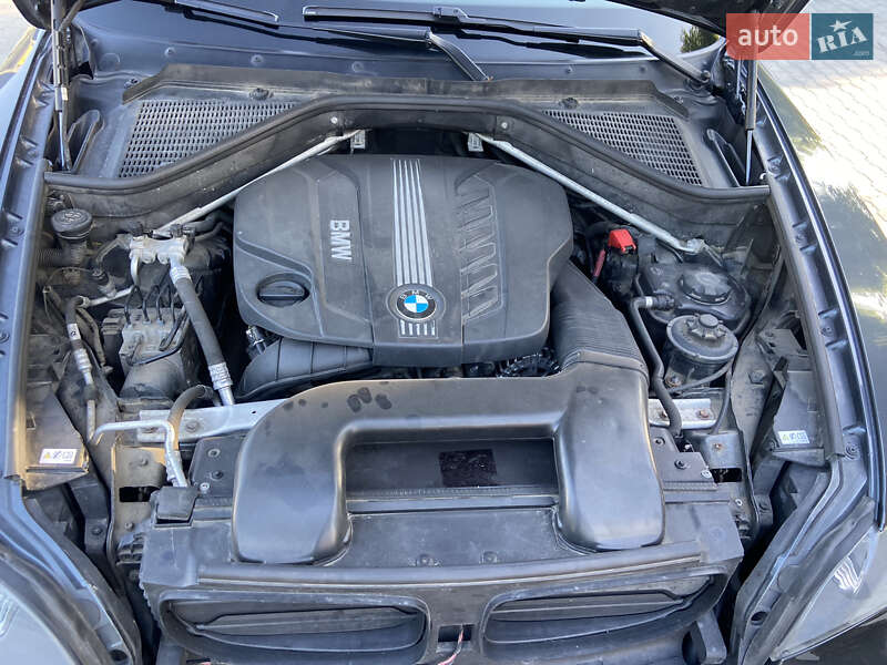 Внедорожник / Кроссовер BMW X5 2013 в Кицмани