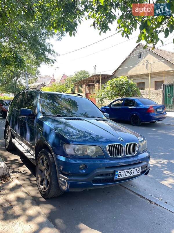 Внедорожник / Кроссовер BMW X5 2003 в Одессе