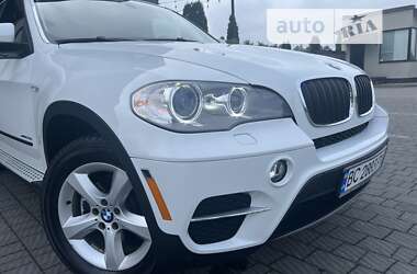 Позашляховик / Кросовер BMW X5 2011 в 