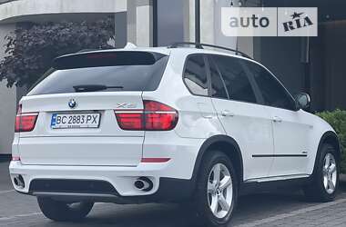 Позашляховик / Кросовер BMW X5 2011 в 
