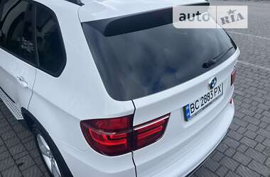 Позашляховик / Кросовер BMW X5 2011 в 