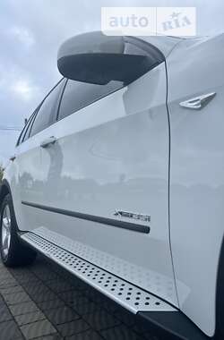 Позашляховик / Кросовер BMW X5 2011 в 