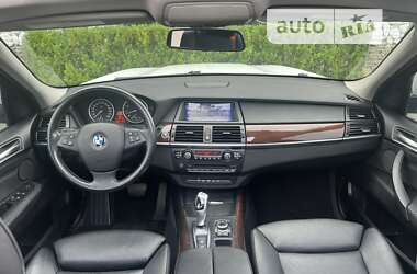Позашляховик / Кросовер BMW X5 2011 в 