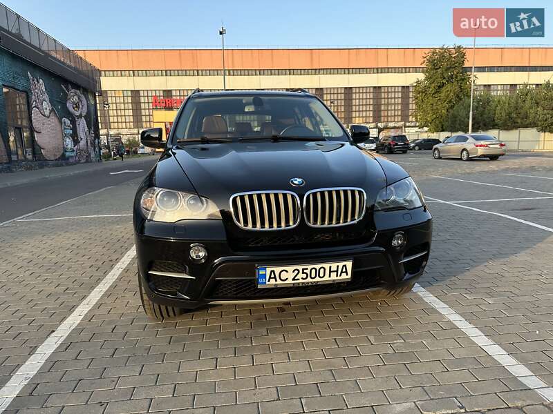 Позашляховик / Кросовер BMW X5 2012 в Луцьку
