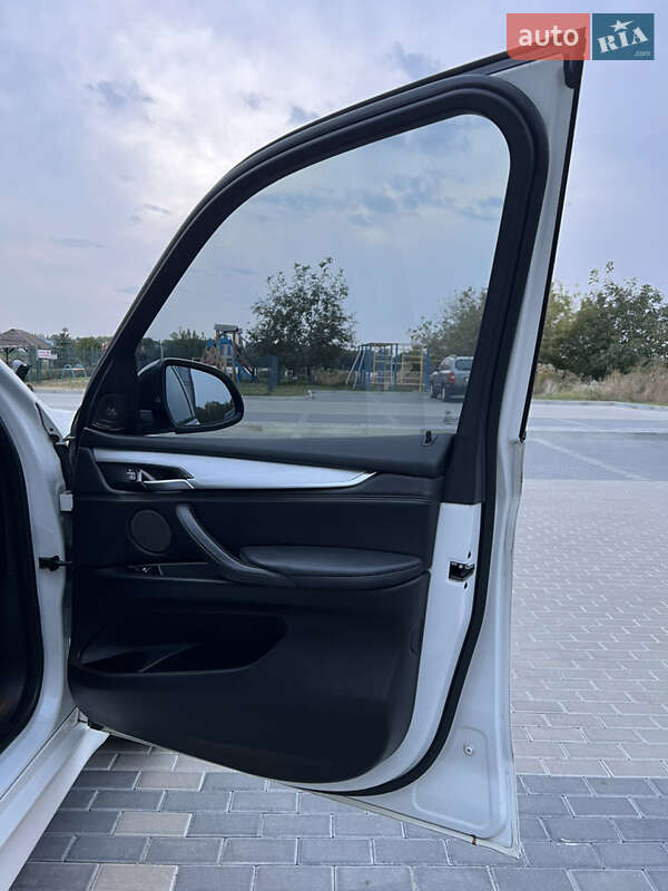 Внедорожник / Кроссовер BMW X5 2014 в Ровно