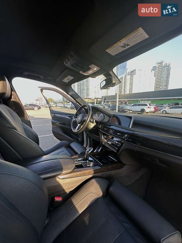 Позашляховик / Кросовер BMW X5 2015 в Києві