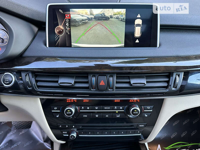 Внедорожник / Кроссовер BMW X5 2015 в Киеве