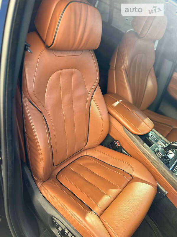 Позашляховик / Кросовер BMW X5 2015 в Львові