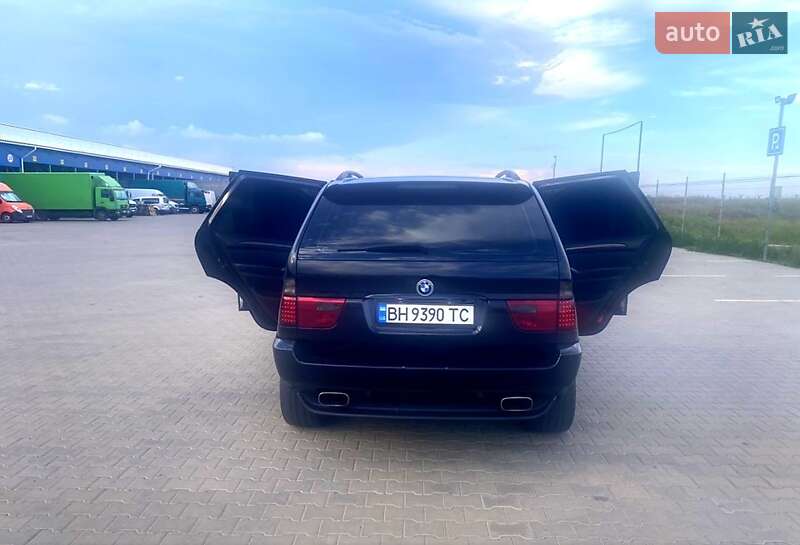 Внедорожник / Кроссовер BMW X5 2004 в Одессе
