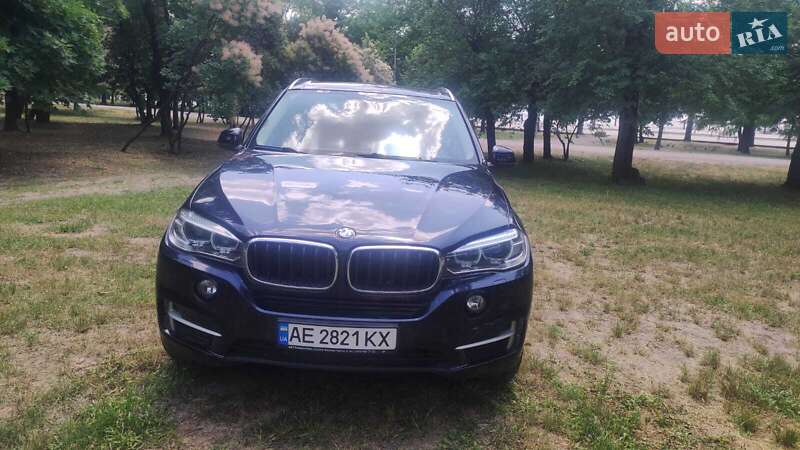 Внедорожник / Кроссовер BMW X5 2015 в 