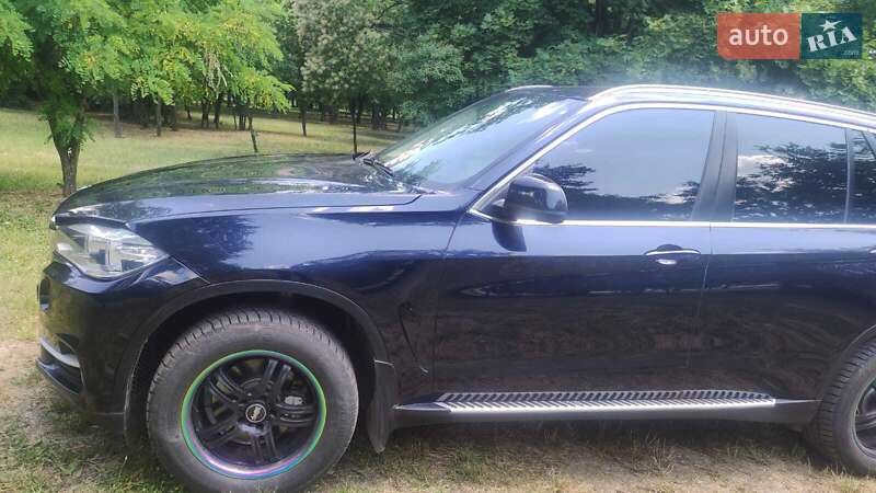 Внедорожник / Кроссовер BMW X5 2015 в Кривом Роге