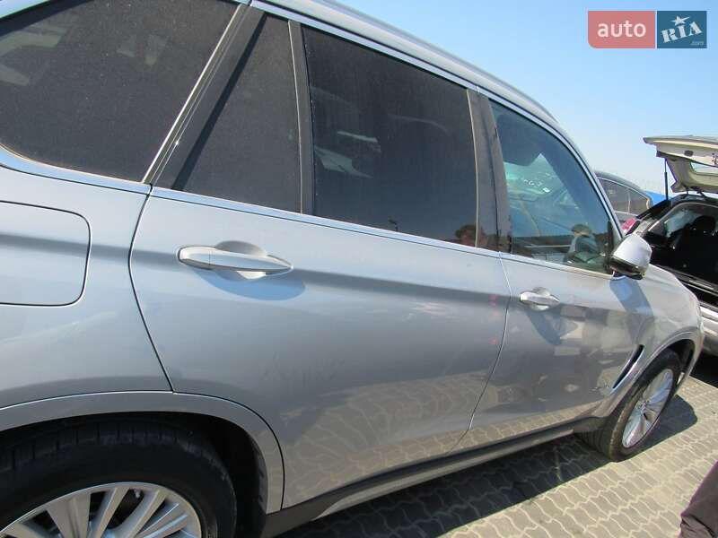 Позашляховик / Кросовер BMW X5 2015 в Харкові