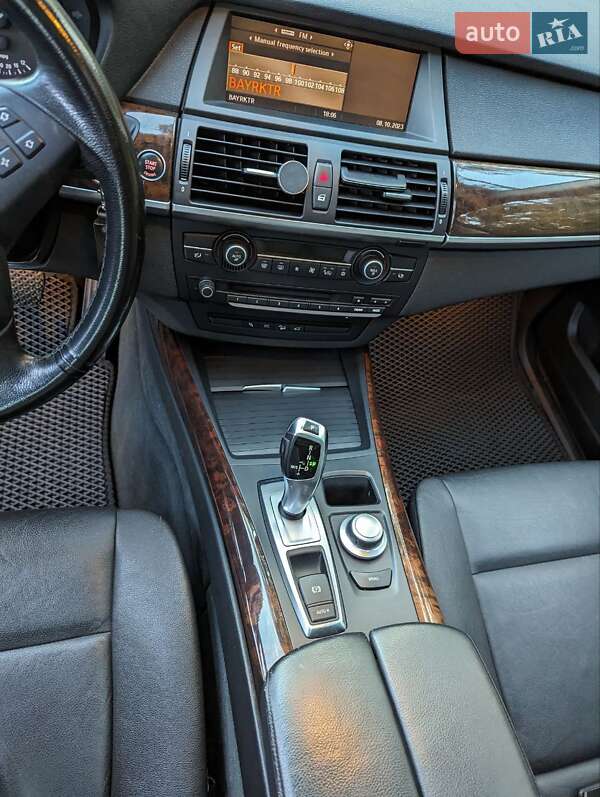 Внедорожник / Кроссовер BMW X5 2009 в Киеве