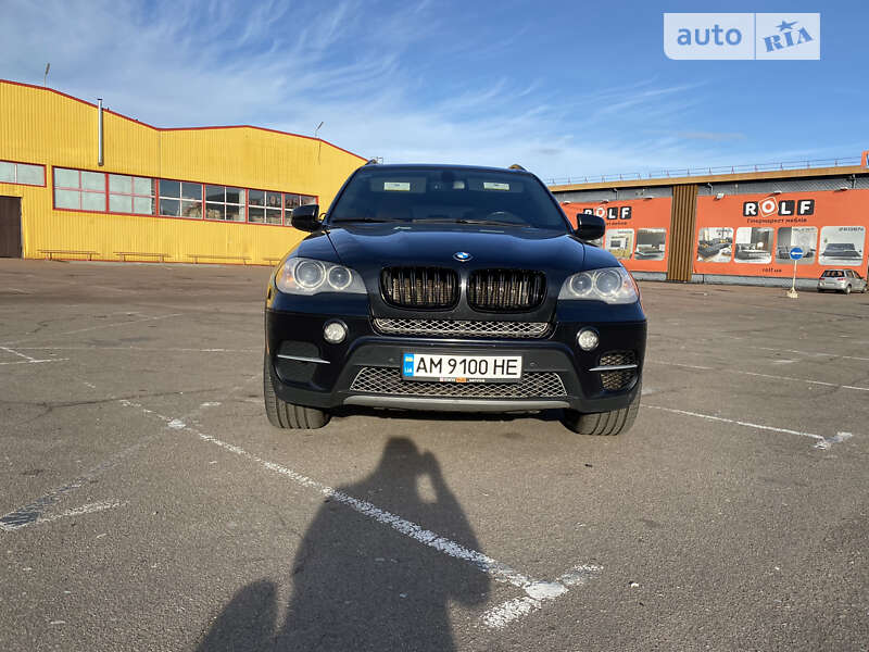 Внедорожник / Кроссовер BMW X5 2011 в Житомире