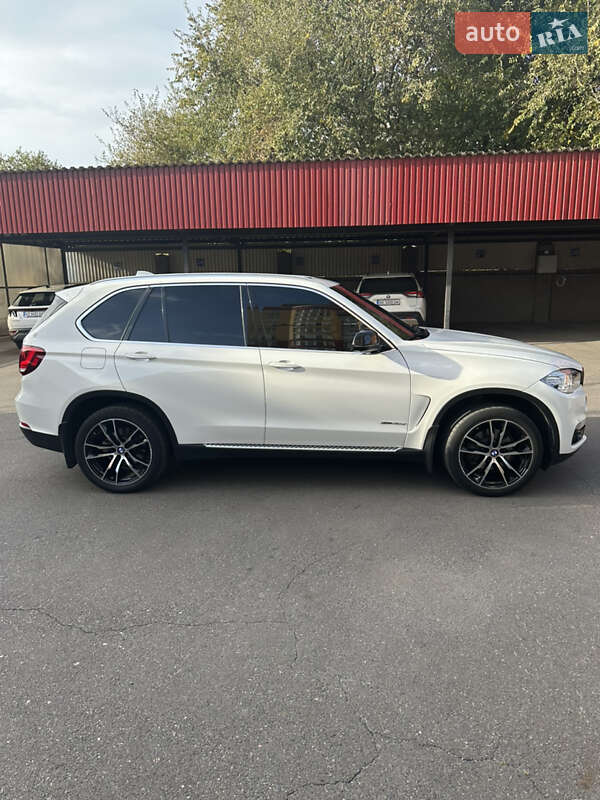 Позашляховик / Кросовер BMW X5 2015 в Кривому Розі