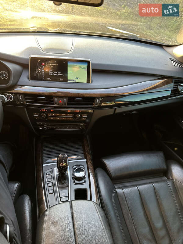 Внедорожник / Кроссовер BMW X5 2015 в Киеве