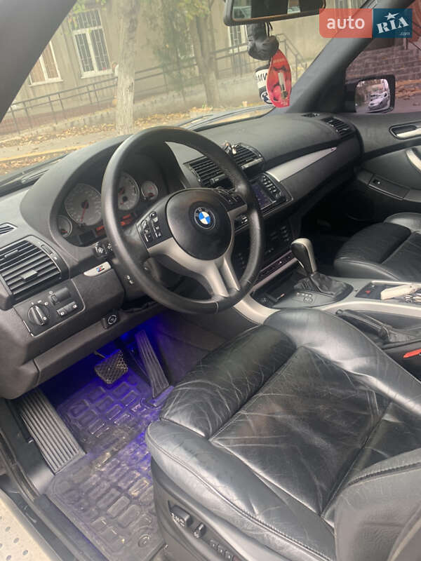 Внедорожник / Кроссовер BMW X5 2000 в Одессе