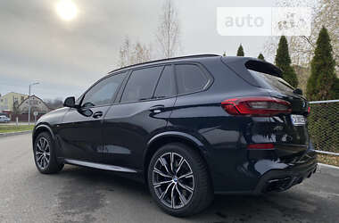Внедорожник / Кроссовер BMW X5 2019 в 