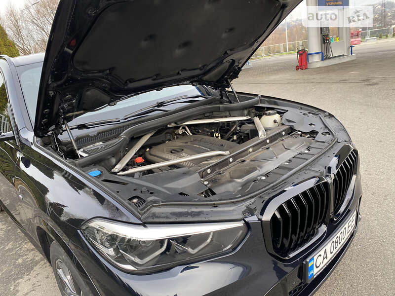 Внедорожник / Кроссовер BMW X5 2019 в Черкассах