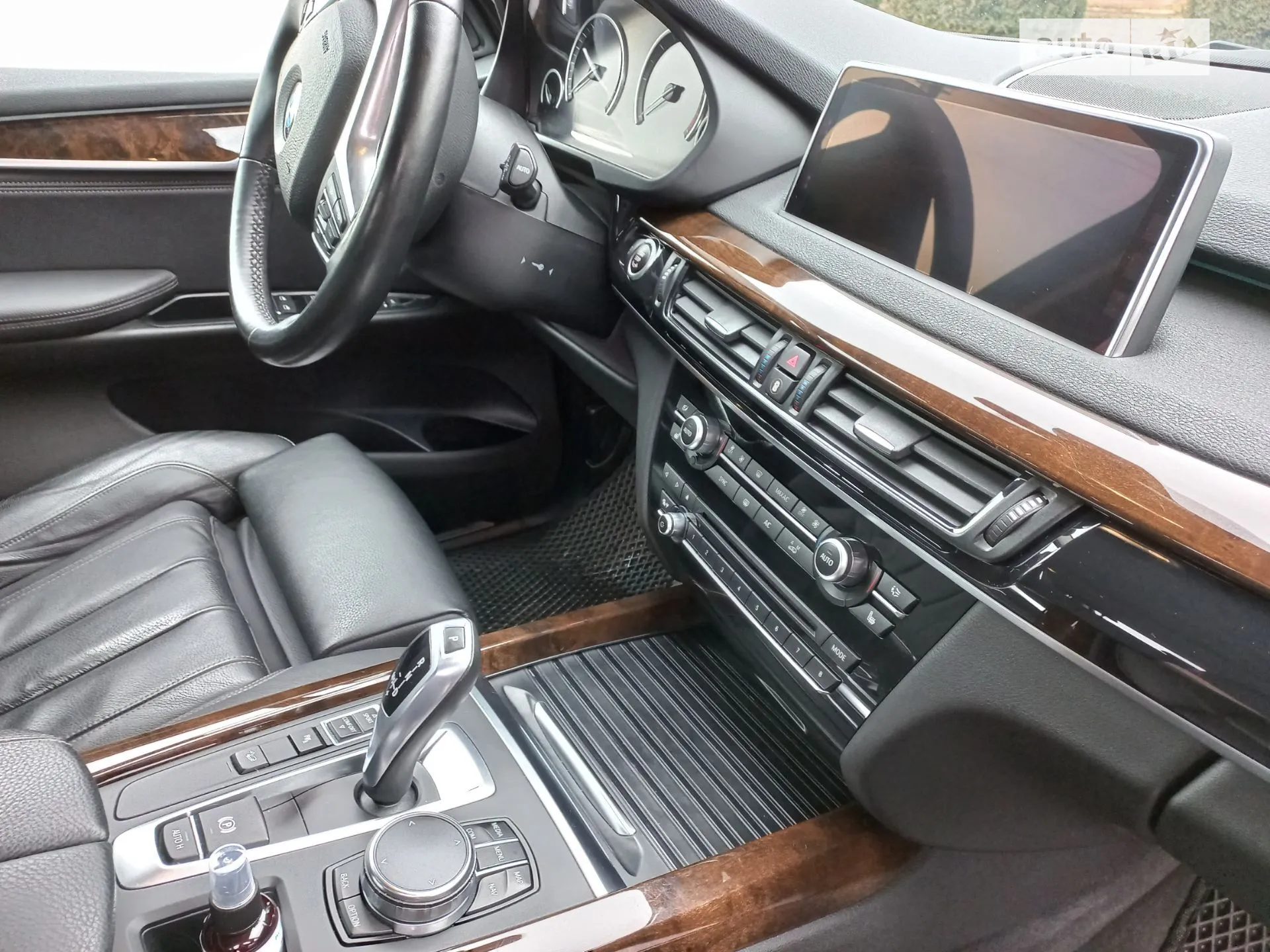 2017 BMW X5 - мініатюра 21