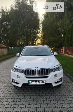 Внедорожник / Кроссовер BMW X5 2015 в Калуше