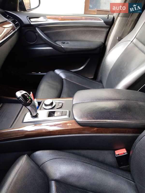 Позашляховик / Кросовер BMW X5 2007 в Тячеві