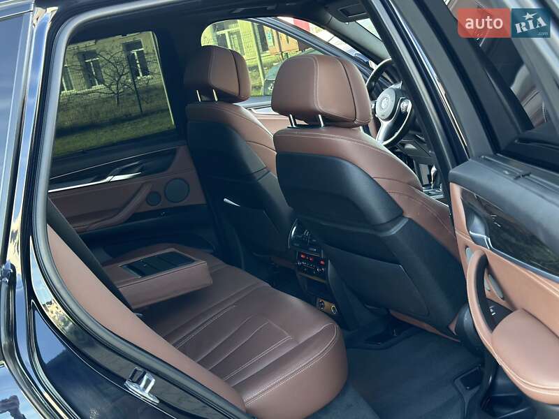 Позашляховик / Кросовер BMW X5 2017 в Косові