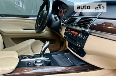 Внедорожник / Кроссовер BMW X5 2007 в 