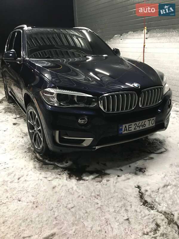 Внедорожник / Кроссовер BMW X5 2015 в Каменском