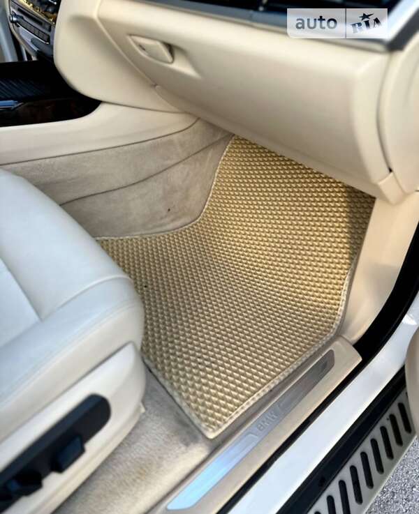 Позашляховик / Кросовер BMW X5 2015 в Дніпрі фото 15 Позашляховик / Кросовер BMW X5 2015 в Дніпрі