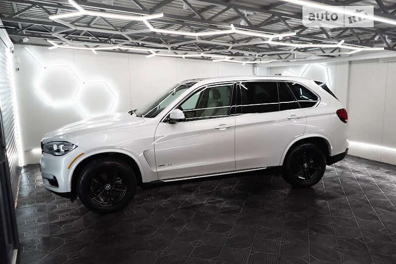 Позашляховик / Кросовер BMW X5 2015 в Ужгороді