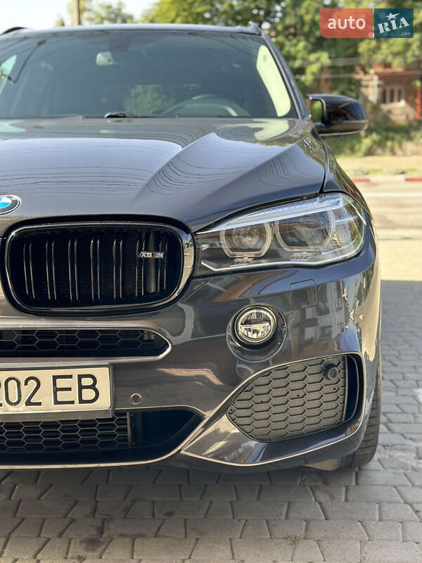 Позашляховик / Кросовер BMW X5 2014 в Чернівцях