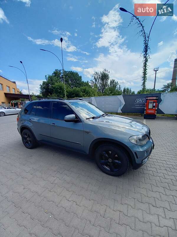 Позашляховик / Кросовер BMW X5 2008 в Чернівцях