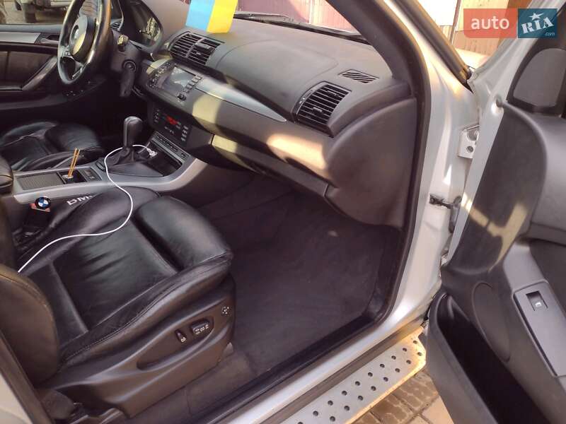 Позашляховик / Кросовер BMW X5 2004 в Одесі
