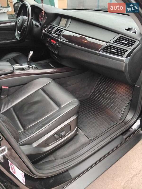 Позашляховик / Кросовер BMW X5 2011 в Полтаві