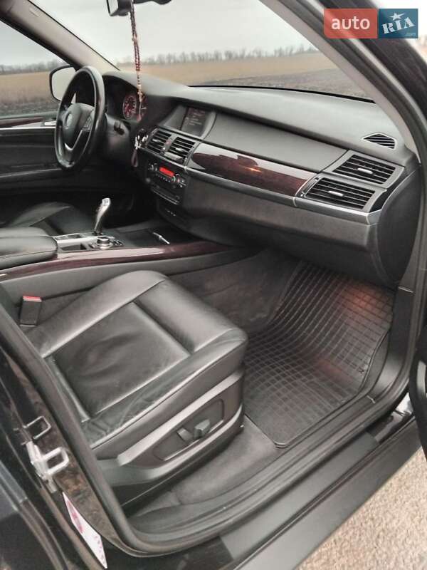 Позашляховик / Кросовер BMW X5 2011 в Полтаві
