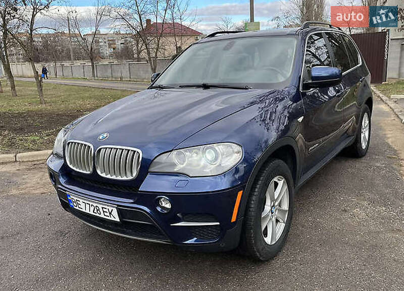 Внедорожник / Кроссовер BMW X5 2013 в Ровно