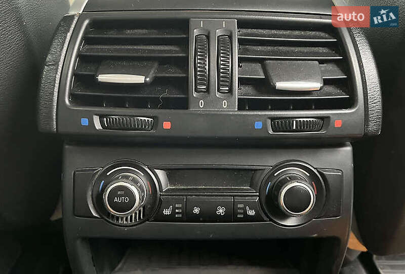 Внедорожник / Кроссовер BMW X5 2013 в Ровно