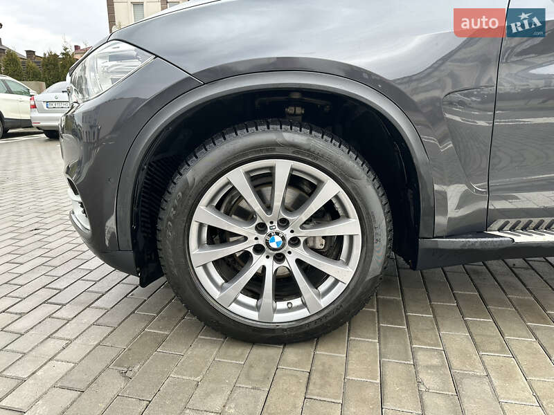 Позашляховик / Кросовер BMW X5 2014 в Рівному