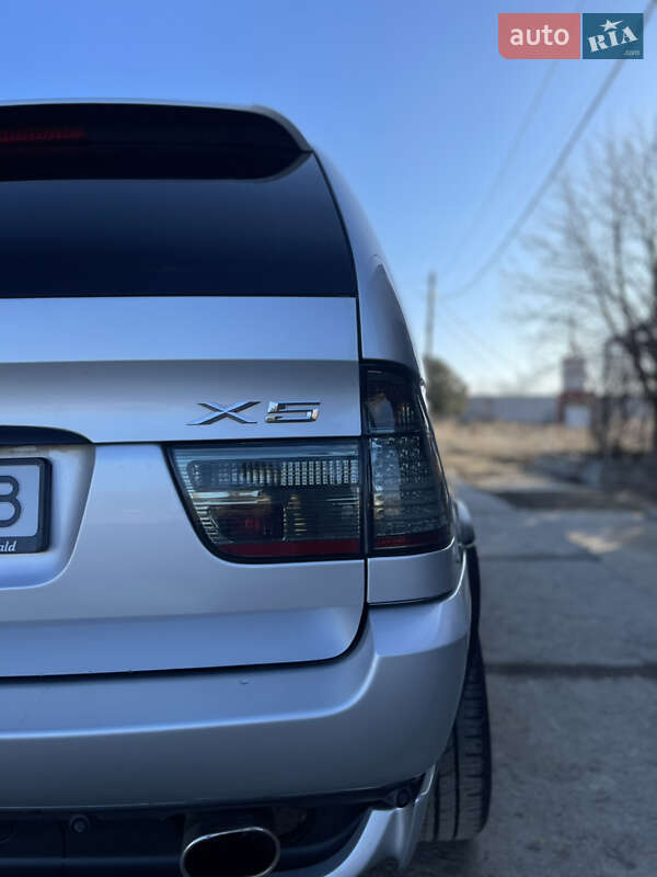 Внедорожник / Кроссовер BMW X5 2004 в Одессе
