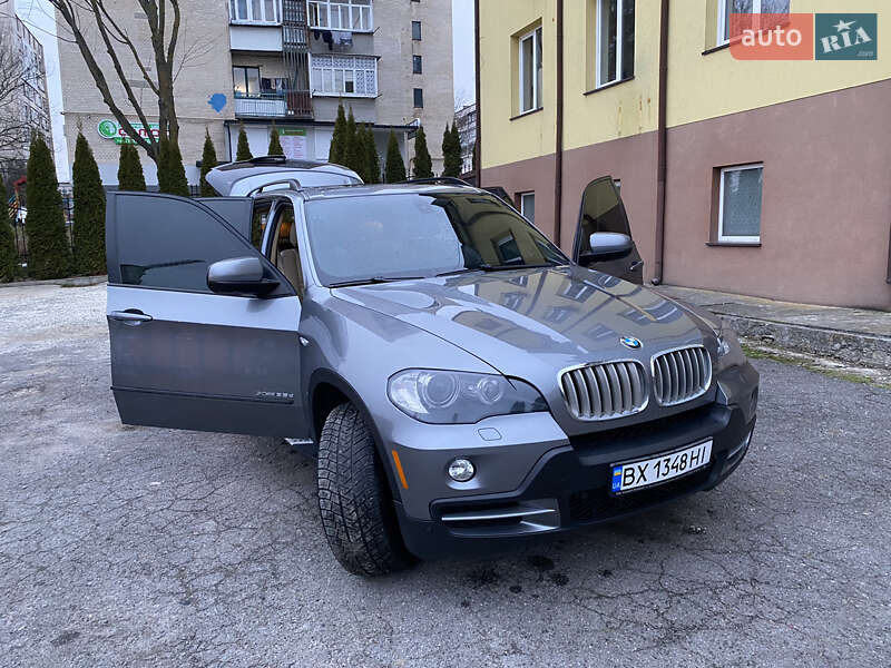 Внедорожник / Кроссовер BMW X5 2010 в Хмельницком