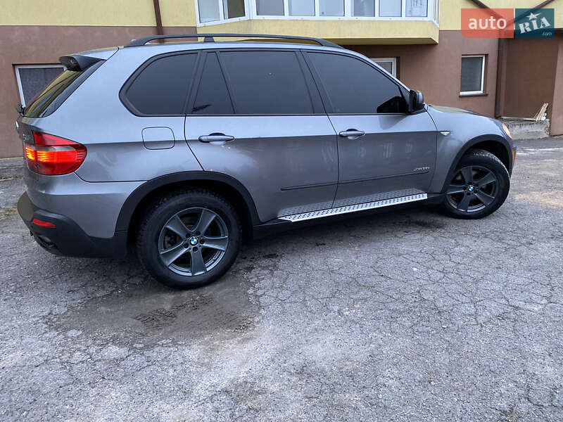 Внедорожник / Кроссовер BMW X5 2010 в Хмельницком