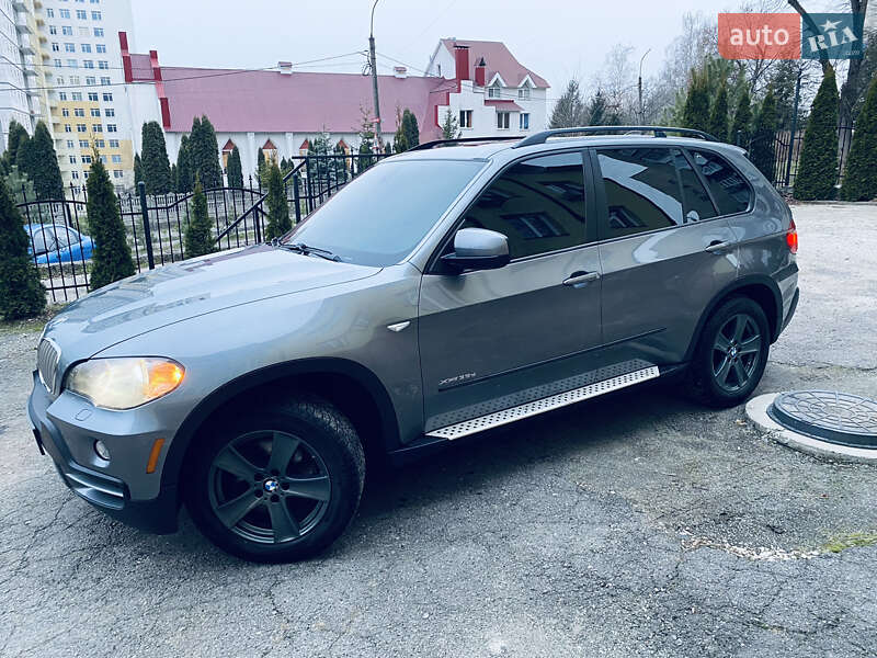 Внедорожник / Кроссовер BMW X5 2010 в Хмельницком