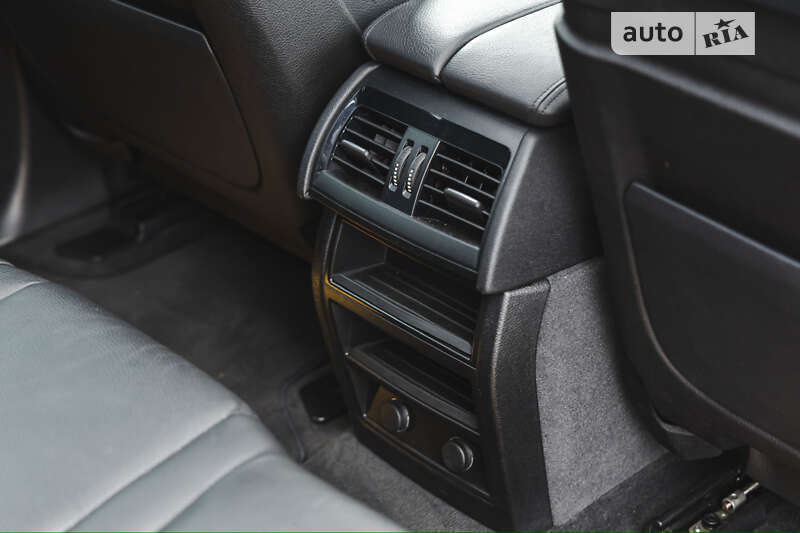 Позашляховик / Кросовер BMW X5 2015 в Луцьку