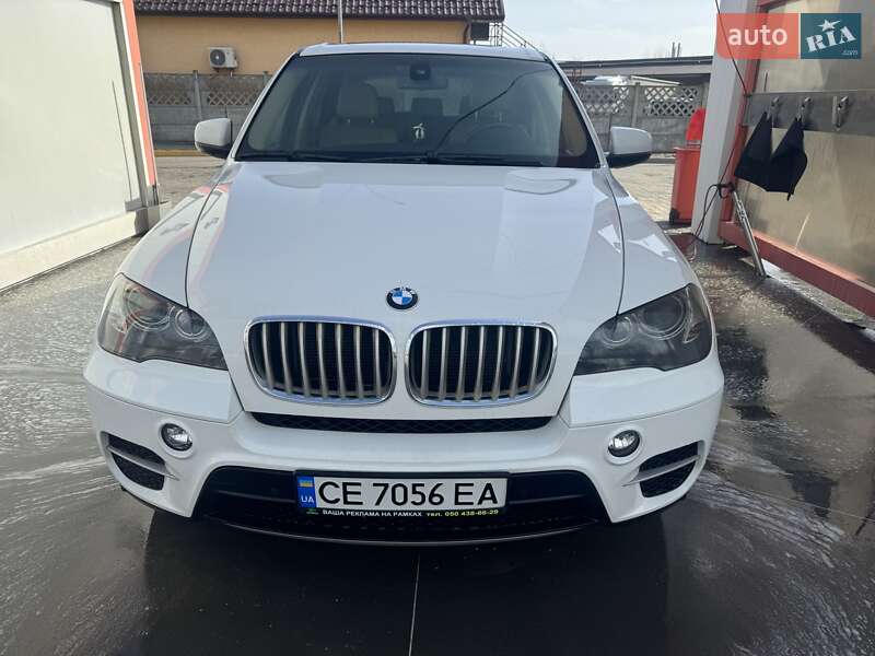 Позашляховик / Кросовер BMW X5 2010 в Чернівцях