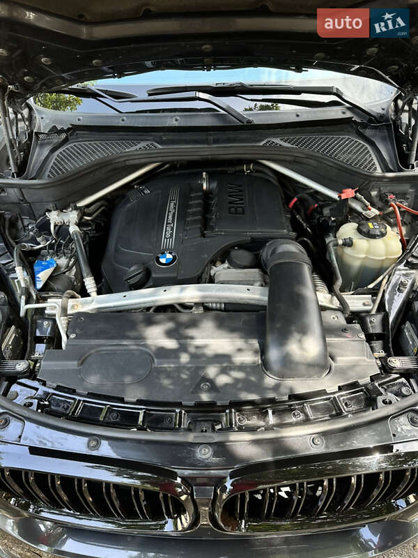 Позашляховик / Кросовер BMW X5 2015 в Самборі