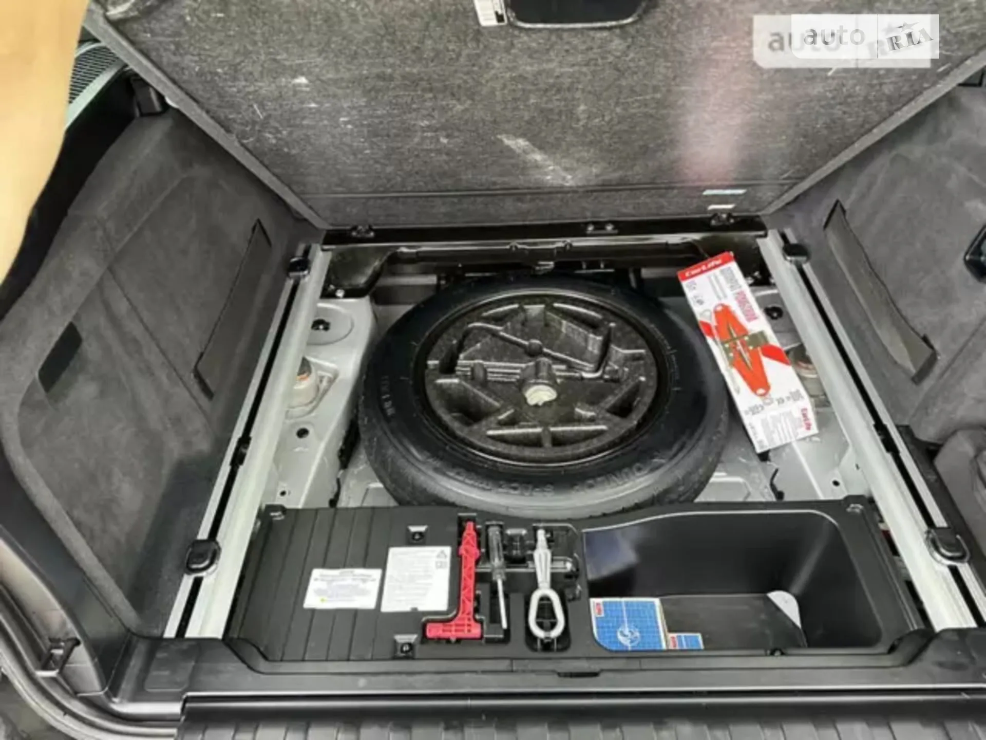 2010 BMW X5 - мініатюра 28