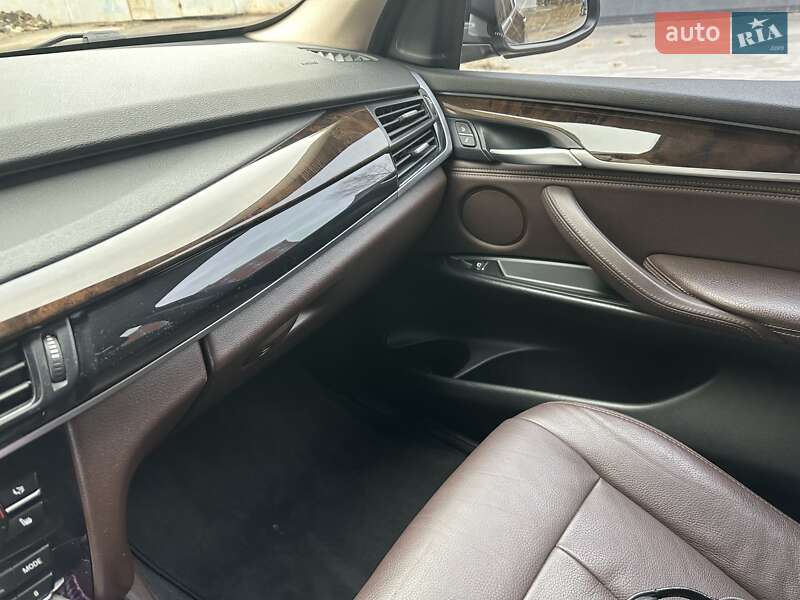 Позашляховик / Кросовер BMW X5 2015 в Харкові