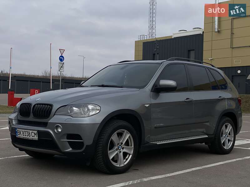 Позашляховик / Кросовер BMW X5 2012 в Рівному